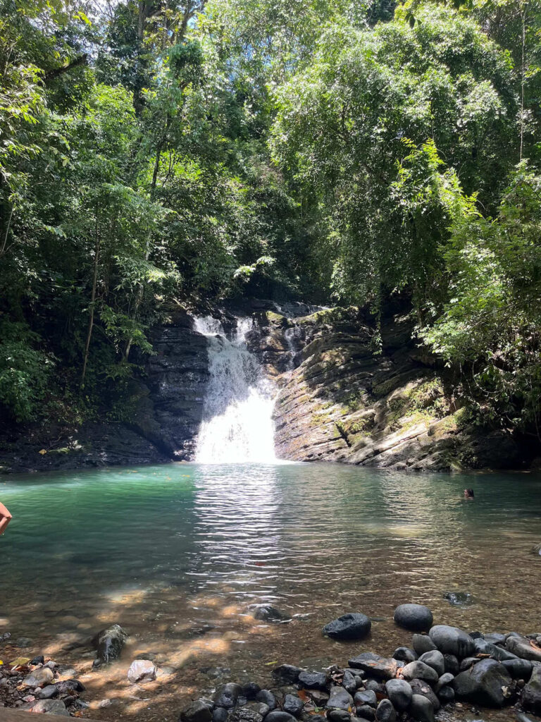 Yasna Vargas – Change Your Habitat – public space architecture at Poza Azul, Dominicalito – low-impact design, trail improvement, community infrastructure, architects in Costa Rica
