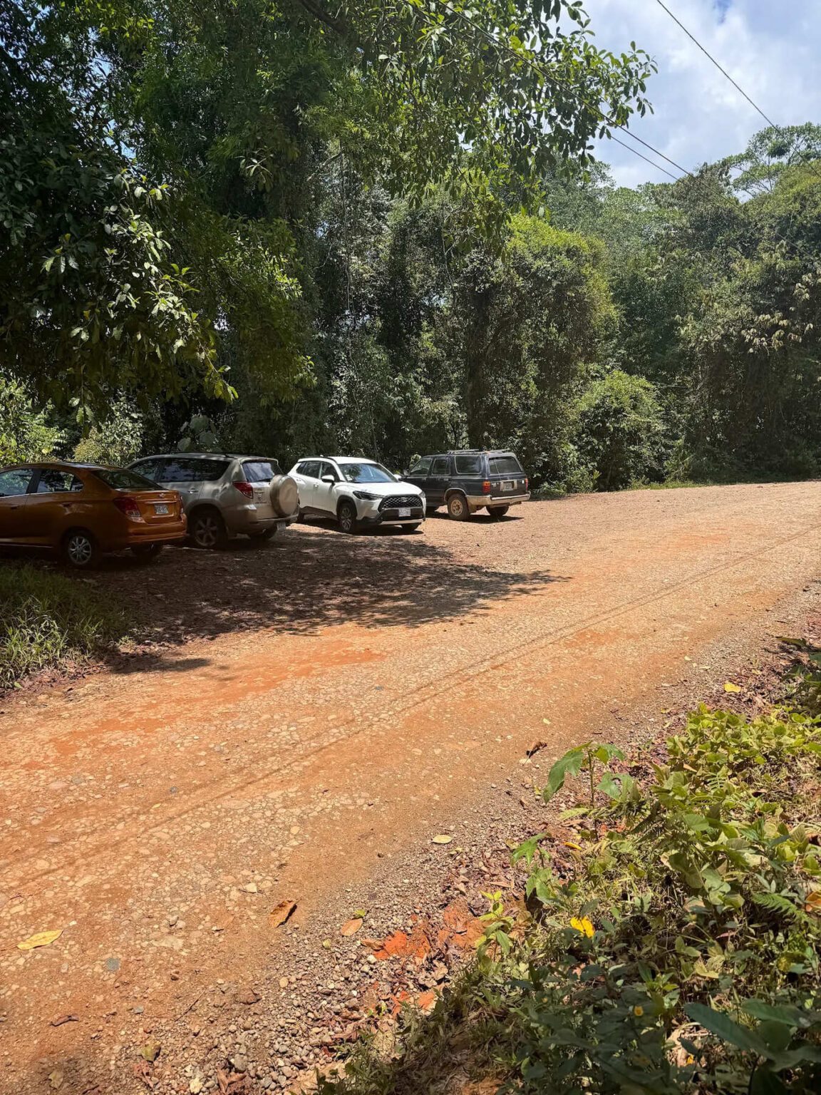 Yasna Vargas – Change Your Habitat – public space architecture at Poza Azul, Dominicalito – low-impact design, trail improvement, community infrastructure, architects in Costa Rica